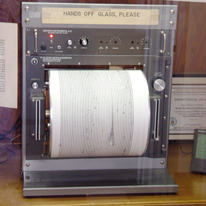 seismometer seismograph seismogram